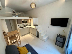 Studio à louer au cœur du Carré dor à Nice, rue Dalpozzo à 150 mètres des plages